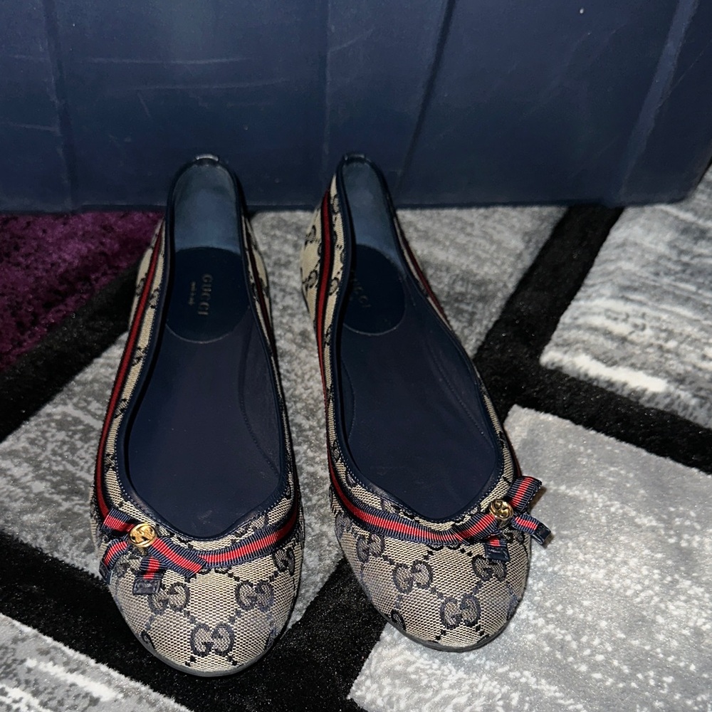 Gucci Beige GG Canvas Flats with Navy Trim & Red-Blue Webbing